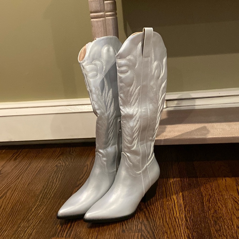 Oasis Society Cowboy Boots